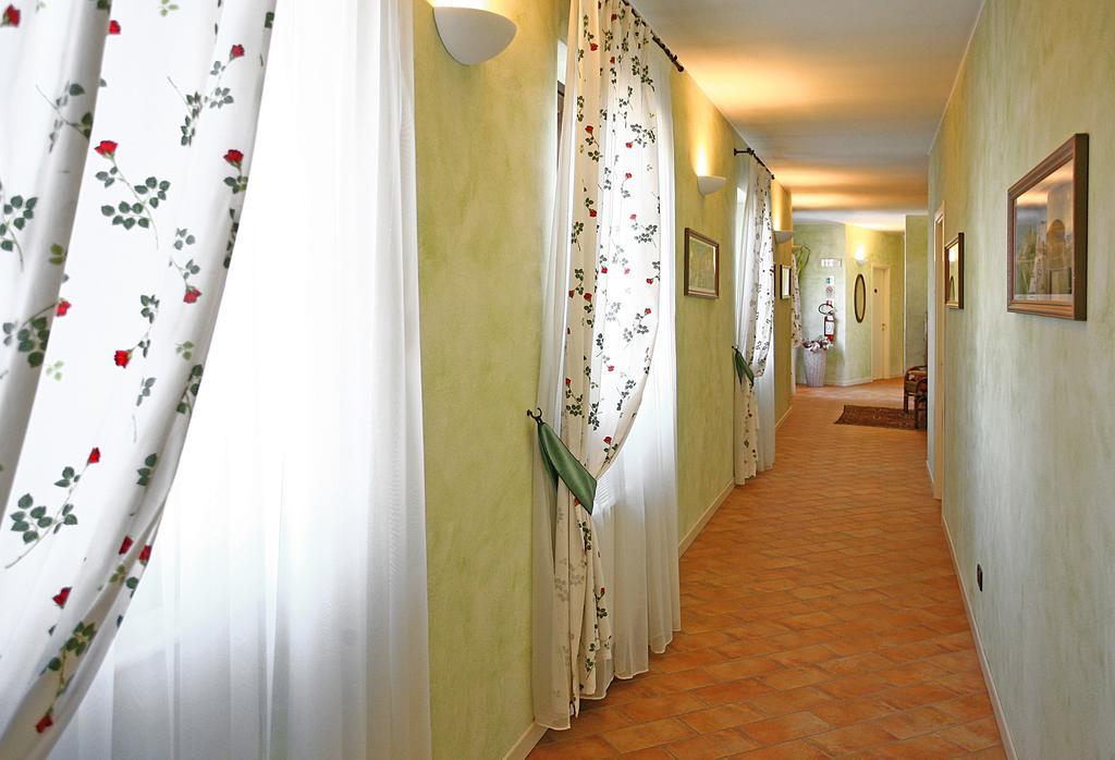 Hotel Antichi Cortili Dossobuono Exteriör bild