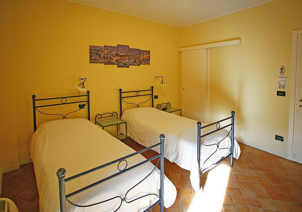 Hotel Antichi Cortili Dossobuono Exteriör bild