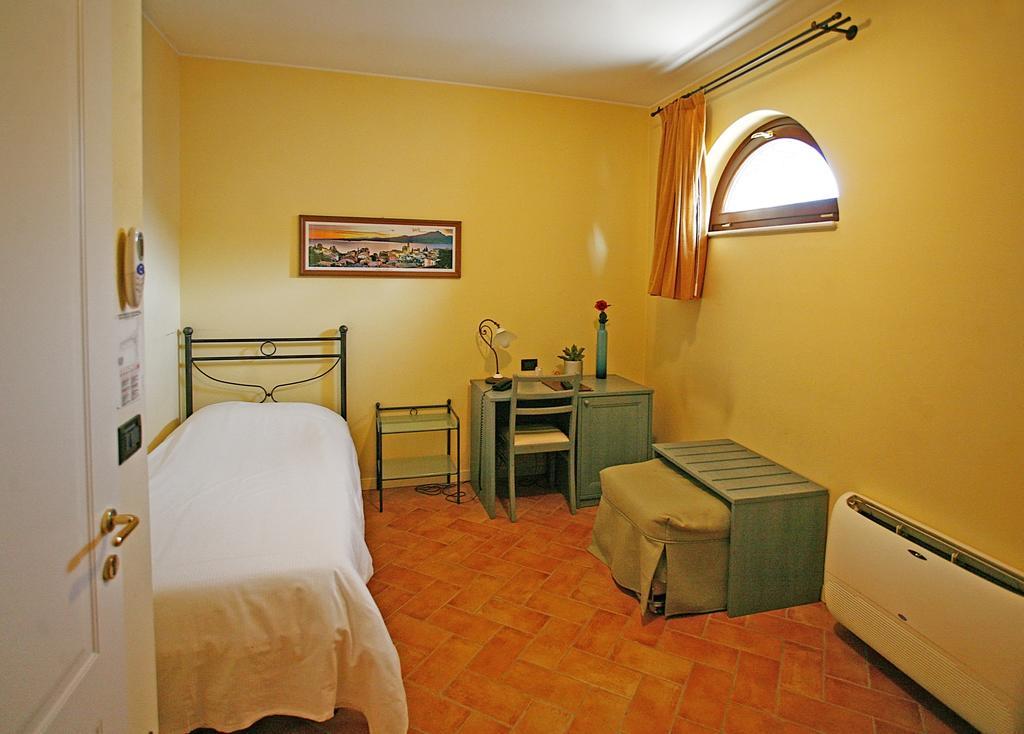 Hotel Antichi Cortili Dossobuono Exteriör bild