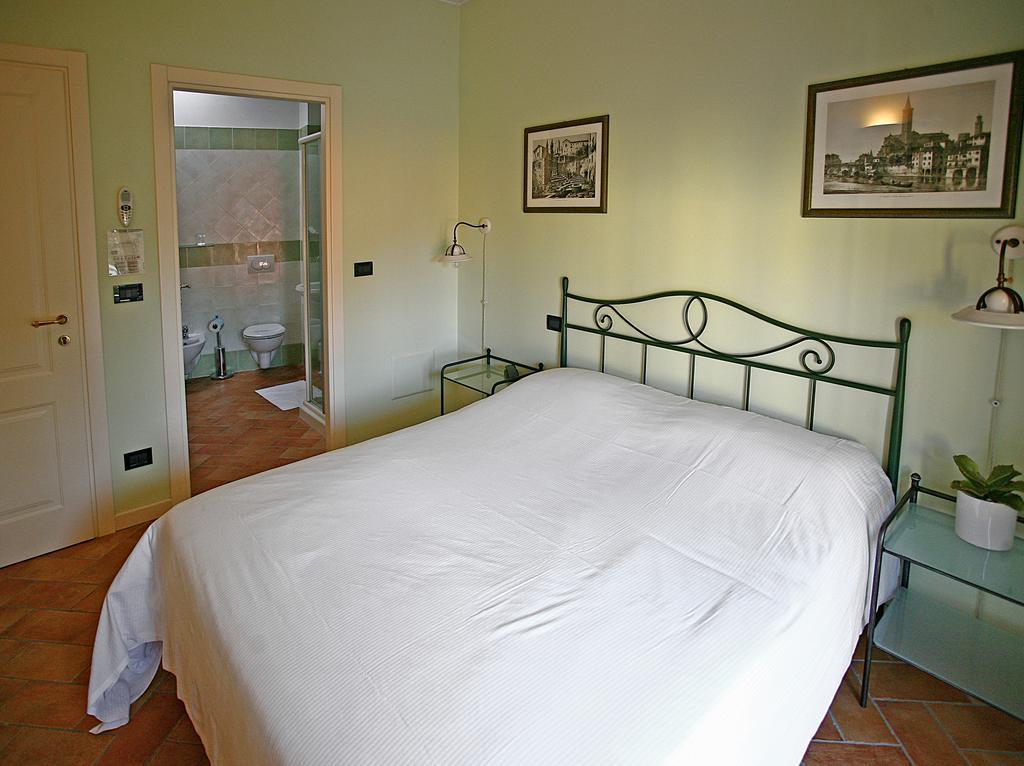 Hotel Antichi Cortili Dossobuono Exteriör bild