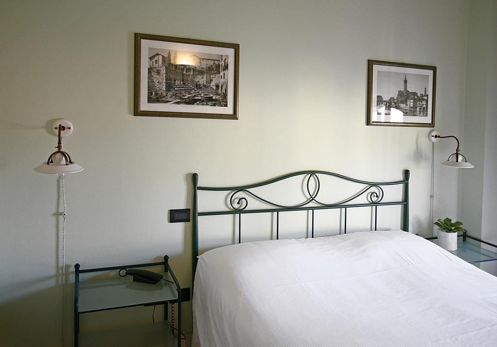Hotel Antichi Cortili Dossobuono Exteriör bild